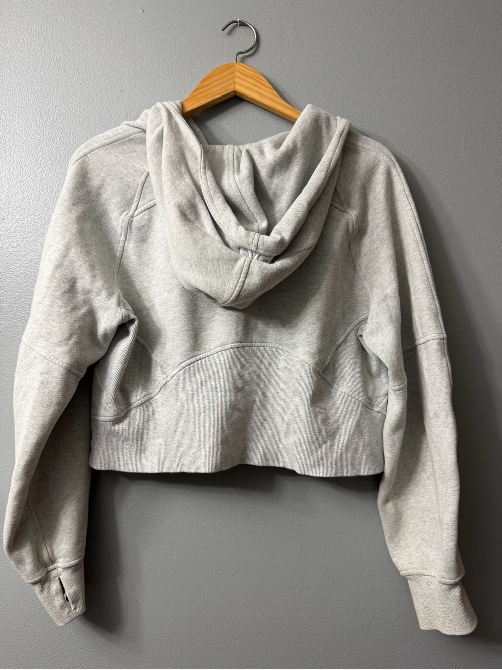Lululemon Cropped Light Gray Women's Hoodie - Soft Pullover Sweatshirt xs/s